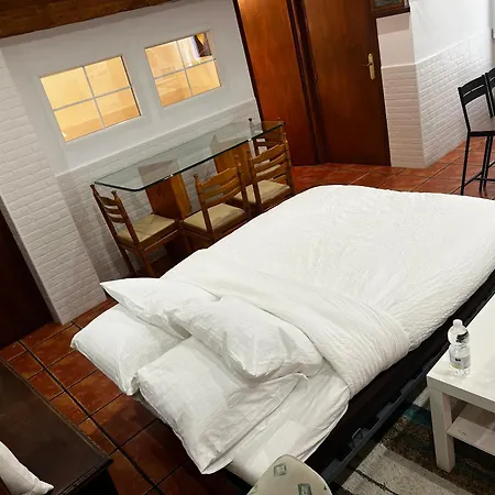 Cozy Escape In Rural Village Apartament *