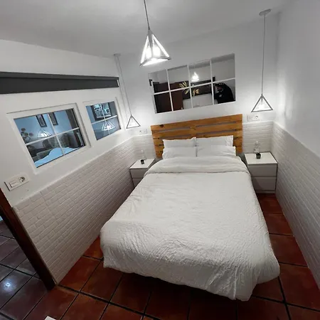 Cozy Escape In Rural Village *
