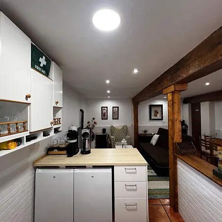 Cozy Escape In Rural Village Apartament *